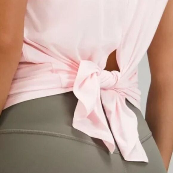 Lululemon gray open up tie-back tee size 8 E UC - Picture 13 of 13